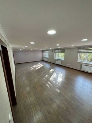 Сдаётся нежилое помещение 800 м², Яккасарай, Шота Руставели, 2 этаж