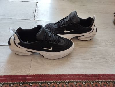 kuzga kirasovka Nike