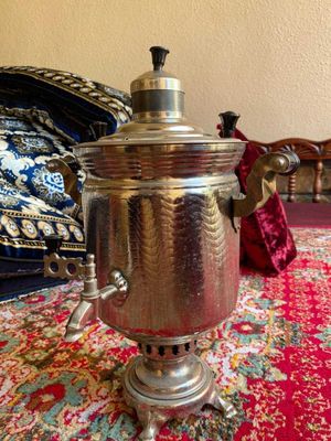 Самовар в хорошем состояние .