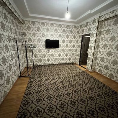 Юнусобод 6-даҳа метро ёнида 2 хонали квартира ижарага