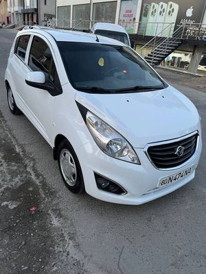 Spark sotiladi ravon r2