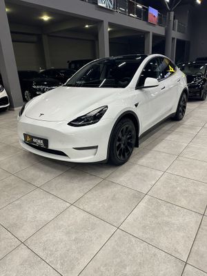 Tesla model Y 2202yil 10000km kraska toza