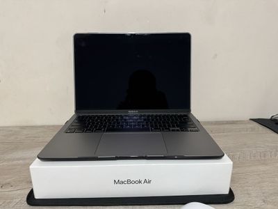 Macbook Air M1 13.3 inch