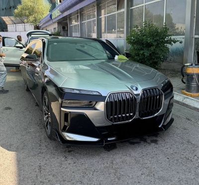 BMW i7 50L Leading eDrive 2023