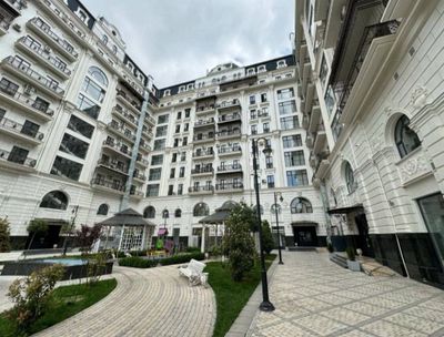 Продается 4хком в центре новостройка Казахстан