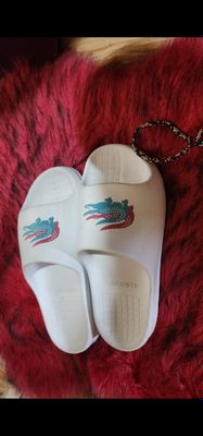 Шлепки 39 рр Lacoste оригинал одеты пару раз