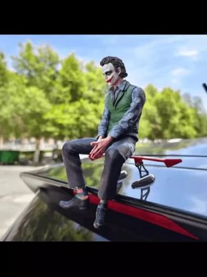 Joker figurasi avtomobil va ofis uchun