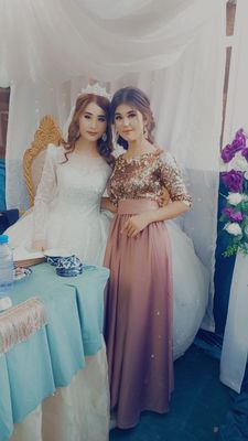 vacherniy koylak 1 marta kiyilgan toyga