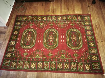 Продам ковер 140*200