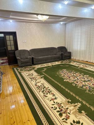 Сдам в аренду 4 комнатная квартира 1- этаж своя квартира семйе