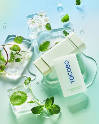 Солнцезащитный стик Tocobo Cica Cooling Sun Stick SPF50+ PA++++