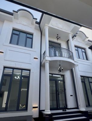 Bobodexkon Yunusobod 2,7 sotok Evro Remont 300m2, 6 xona