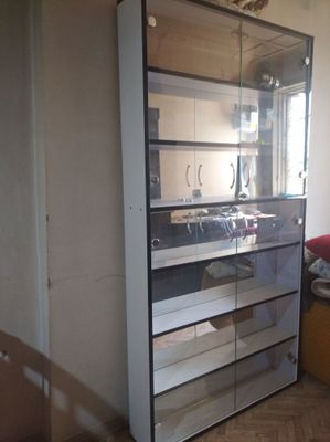 Шкаф магазинный б/у