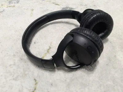 JBL TUNE 520bt. Original quloqchin.