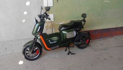 Skuter sotiladi 2 kun minildi km 60