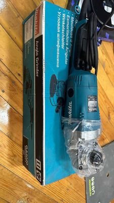 Болгарка MAKITA GA9020