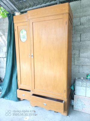 Продается шкаф чистое дерово
