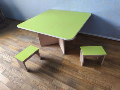 Продается детский столик