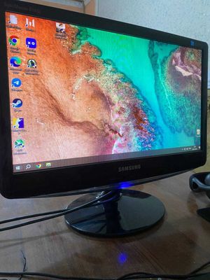 Продается монитор Samsung 19 дюйм 1366 на 768