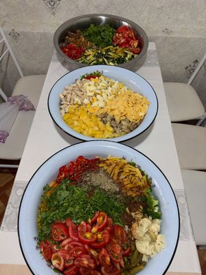 turli salatlar