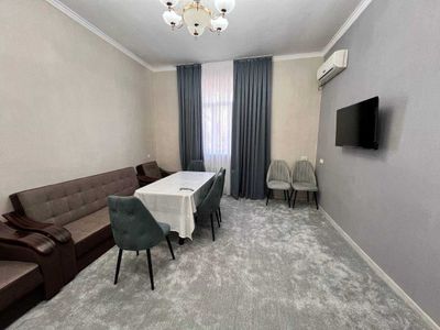 Аренда в центре ул.Бабура 2комн. 3.этаж 4 этажный дом Яккасарайский