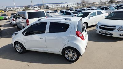 Spark 22 A/T sotiladi