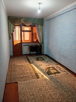 Arenda/ijara xalqlar doʻstligi metrosi oldida faqat qizlar uchun