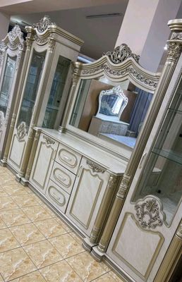 стол-стул.  пенал с камотом