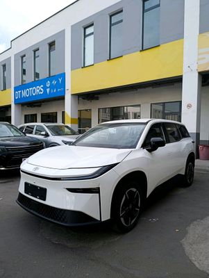 Toyota bz3x С гарантией