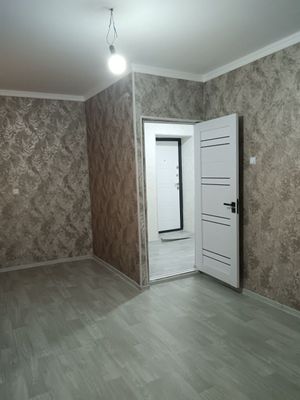 Zarafshon shahardan uy sotiladi