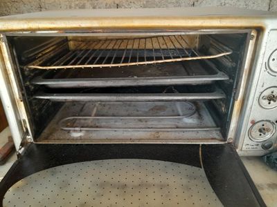 Срочно духовка электрическая
