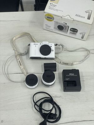 Nikon v1 В отличном состоянии с двумя объективами