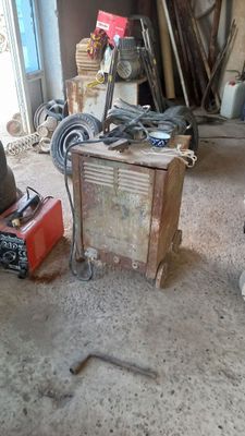 Срочно продам сварочный аппарат СССР