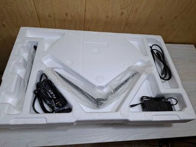 Продается игровой монитор ZIFFLER 32 180 HZ