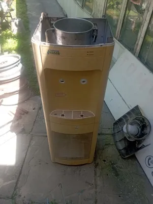 Кулер для питьевой воды