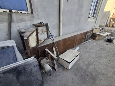 Elevator sotiladi