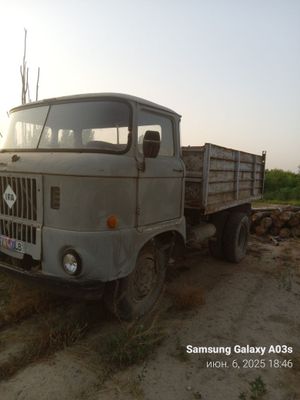 Самосвал lFA юриб турибди