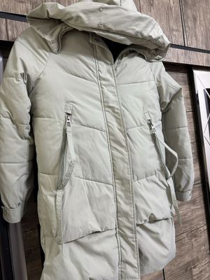 Продам женские куртки