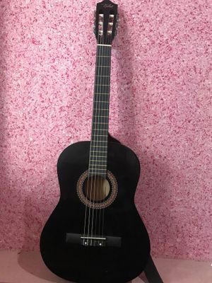 Gitara Sotiladi!