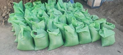 Срочно! 5.000 сум Продается песок разложенные по мешкам