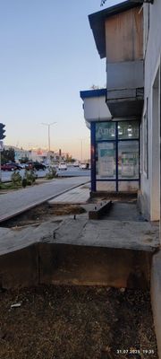 Noturar joy ijaraga beriladi Moljal Xozoda magazin oldida kelishamiz