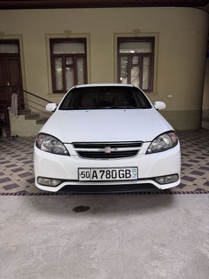 2016 yil Jentra.