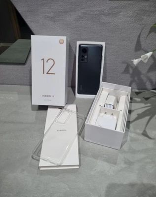 Xiaomi Mi 12 8/256