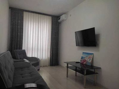 Assalom Havo .2/4/5, Ориентир: Кадышева базар 40.40м2 ЕВРО СРОЧНО !!