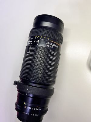 Nikon 75-300 f4-5.6 обьектив