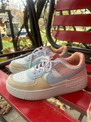 Кроссовки б/у 38 размер