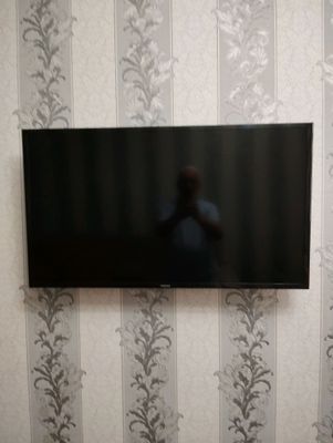 Телевизор "Самсунг" 40. $100