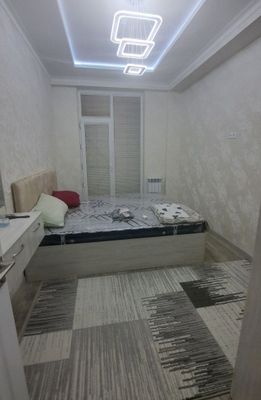 Мирзо Улуғбек туманида 1 хонали квартира ижарага берилади