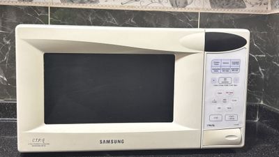 Продам микроволновую печь Samsung
