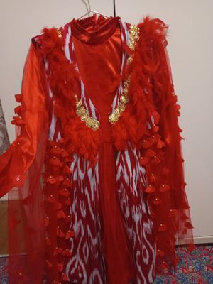 300 000 soʻm 3 4 martta kiyilgan yangi